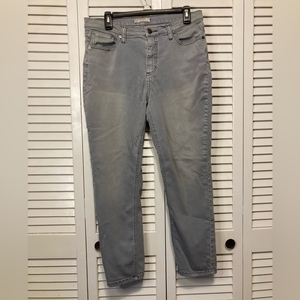 Free People Faded Gray 27 Stretch Skinny Crop Normcore Jeans Size 30 - Picture 2 of 16